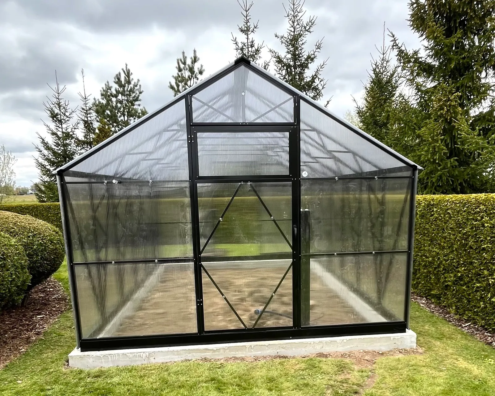 EcoSlider Lux 3,0 12,3 m² rakt framifrån med båda gaveldörrarna