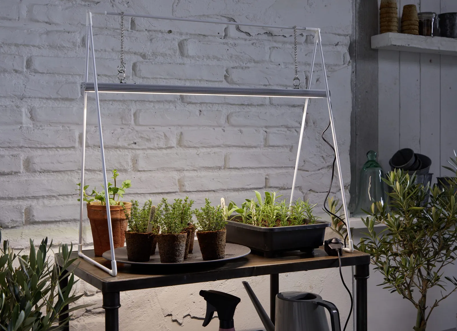 Växtlampa Venso Growlight Duo 3E — närbild