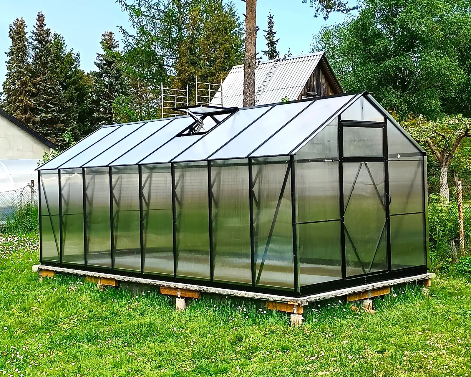EcoSlider Lux 2,5 13,75 m² invändigt med svarta stålprofiler