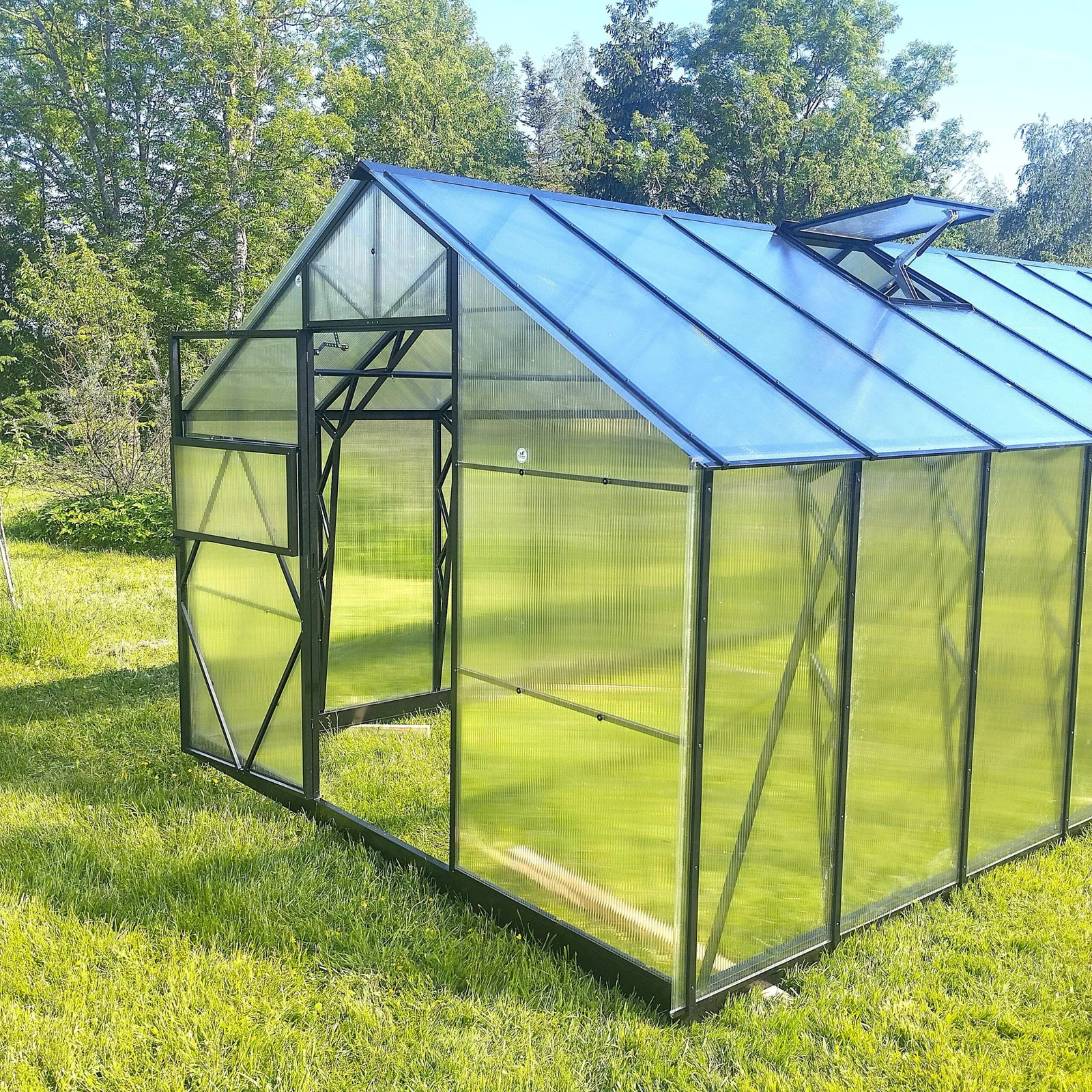 EcoSlider Lux 3,0 24,9 m² invändigt med svarta stålprofiler